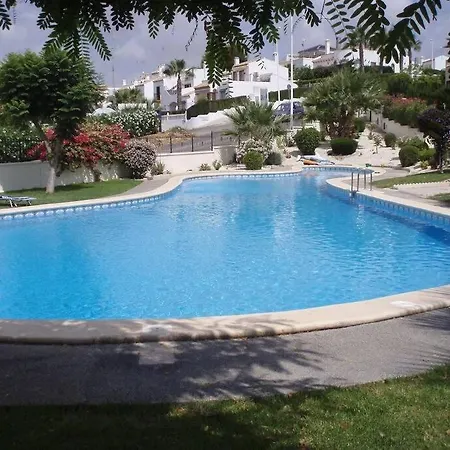Fabulous 3 Bedroom Townhouse Located Within Martin Holiday home Los Dolses