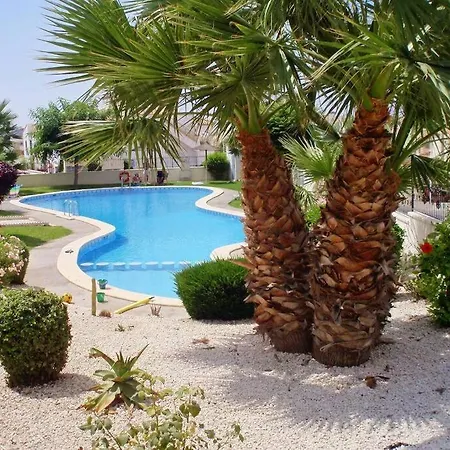 Fabulous 3 Bedroom Townhouse Located Within Martin Holiday home Los Dolses