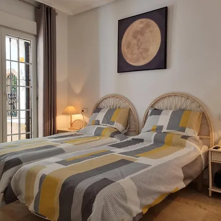 Fabulous 3 Bedroom Townhouse Located Within Martin Holiday home Los Dolses