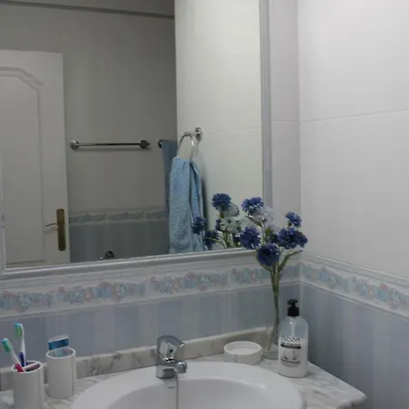 Fabulous 3 Bedroom Townhouse Located Within Martin * Los Dolses